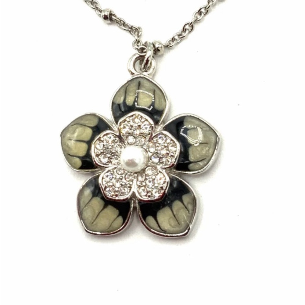 Gorgeous enamel with rhinestone flower necklace by Lia Sophia, silver tone.